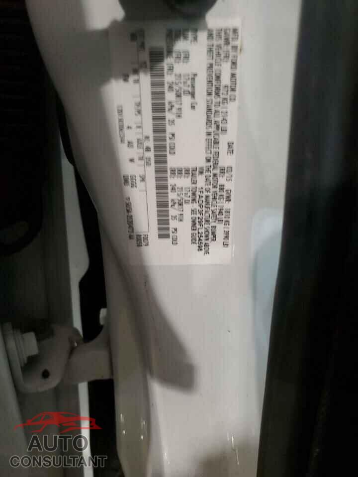 FORD FOCUS 2015 - 1FADP3F29FL254598