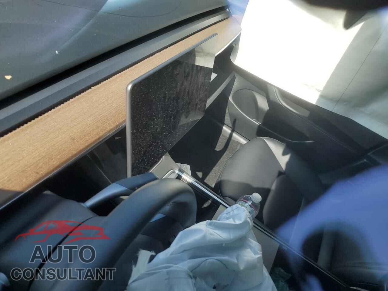 TESLA MODEL 3 2022 - 5YJ3E1EA4NF373377