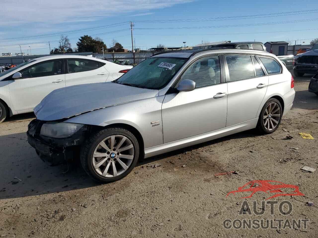 BMW 3 SERIES 2012 - WBAUU3C5XCA543169