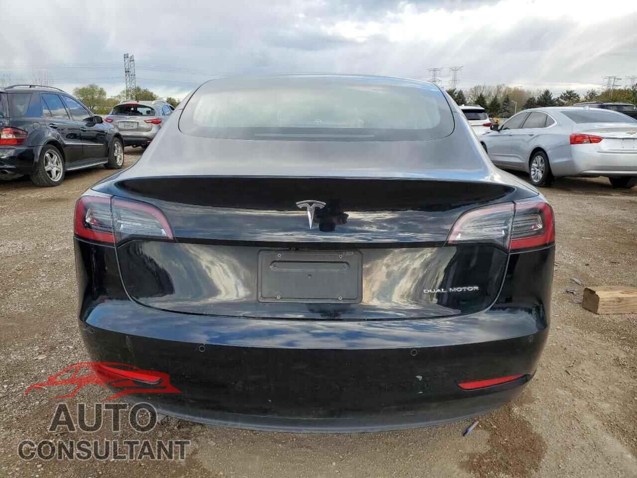 TESLA MODEL 3 2018 - 5YJ3E1EB4JF127481