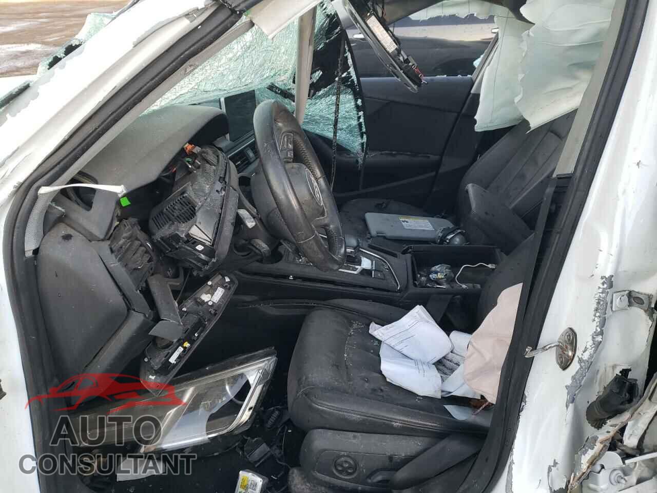 AUDI A4 2017 - WAUDNAF43HN058604