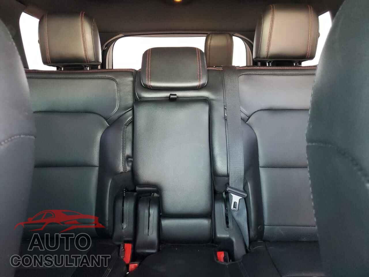 FORD EXPLORER 2017 - 1FM5K8GTXHGA60039