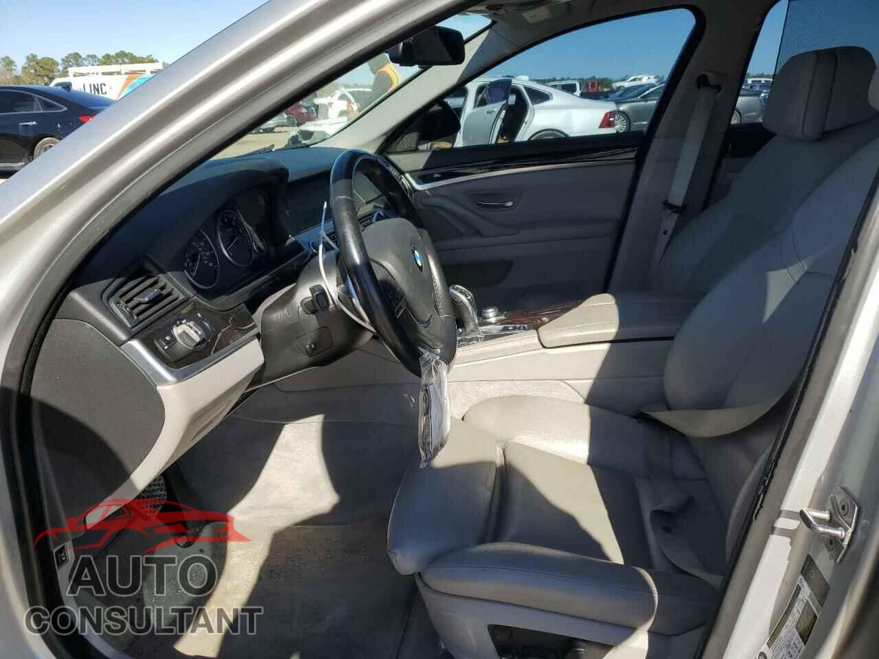 BMW 5 SERIES 2011 - WBAFR1C53BC750536