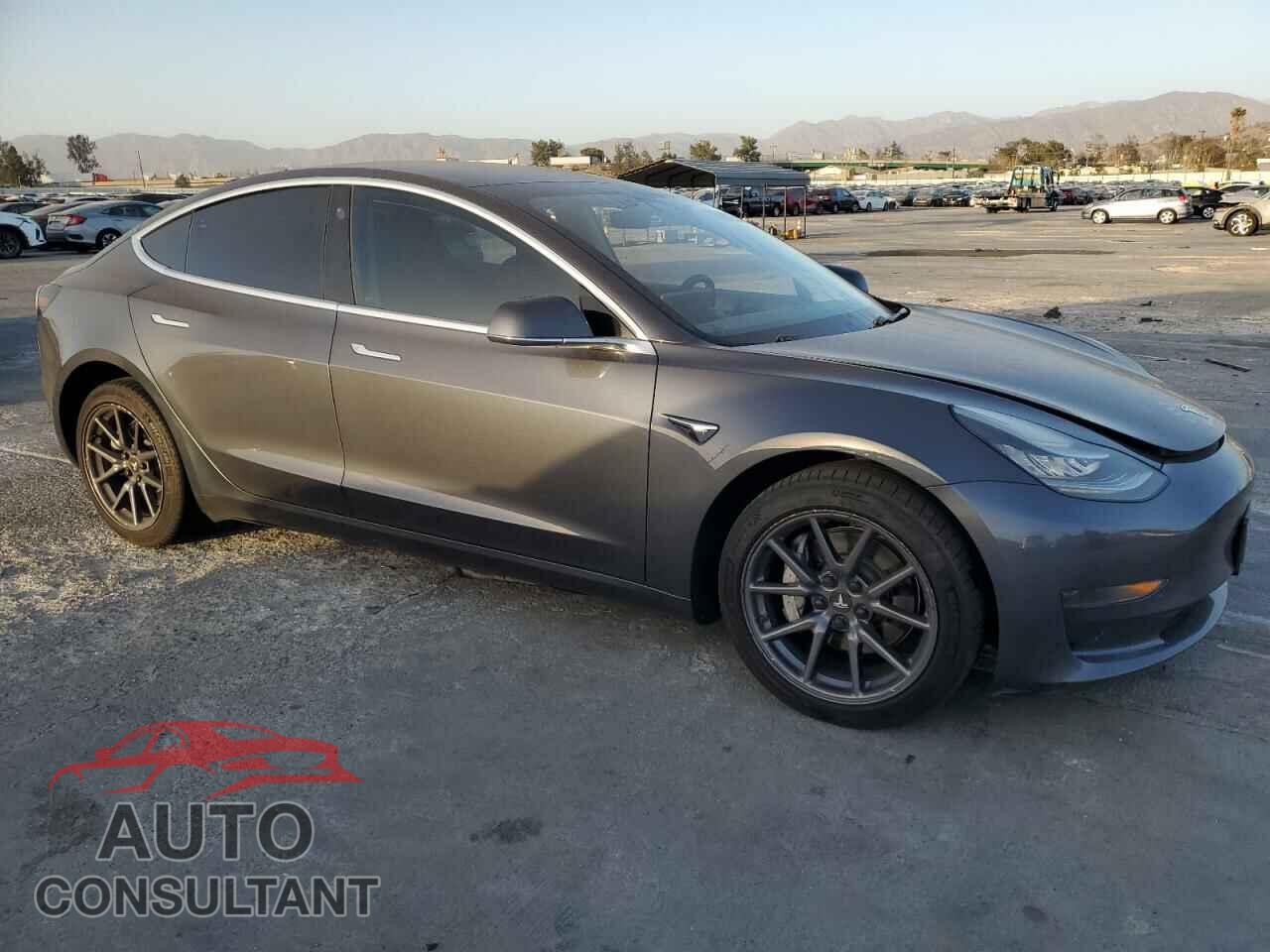 TESLA MODEL 3 2020 - 5YJ3E1EA6LF705204