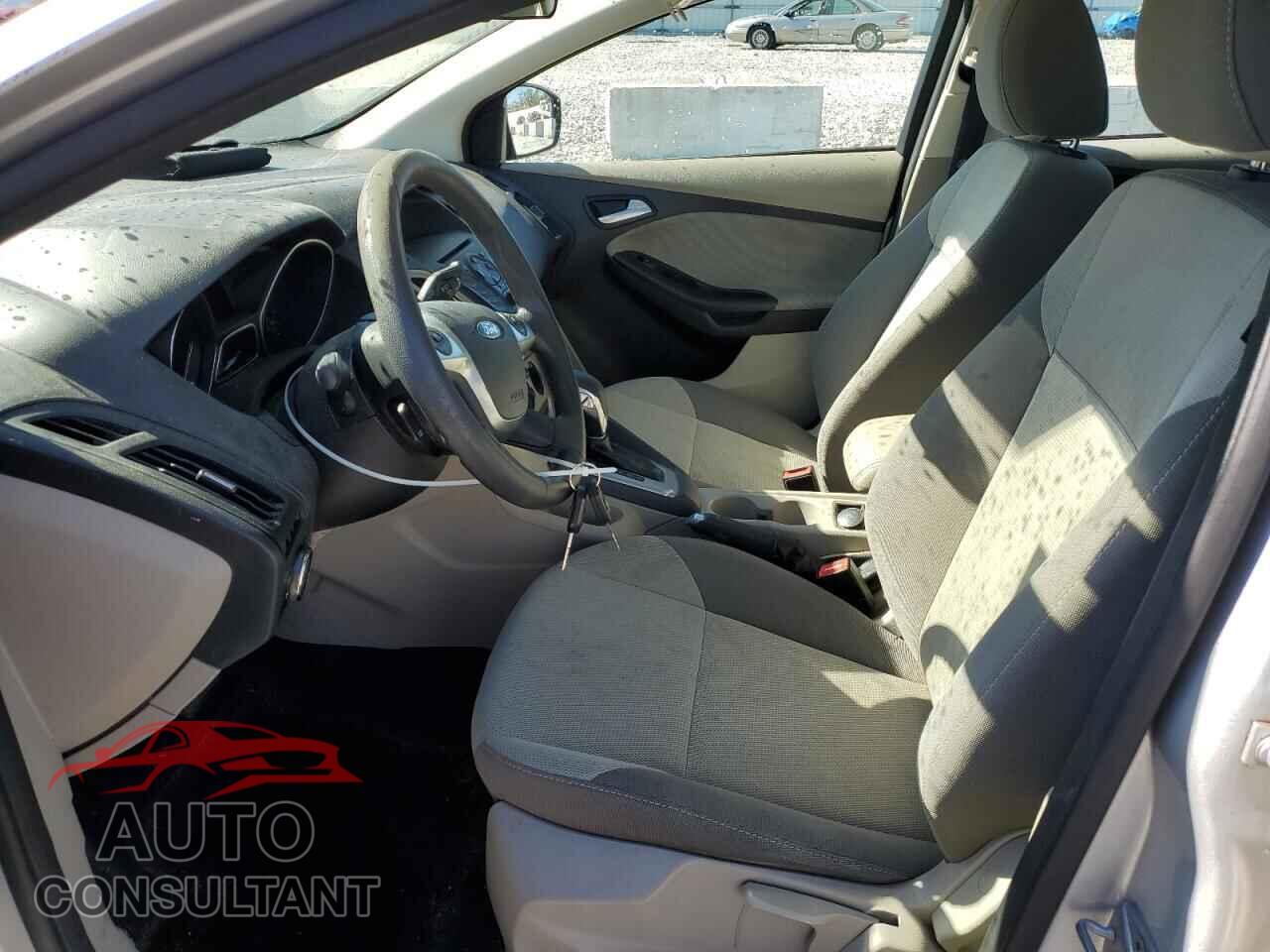 FORD FOCUS 2014 - 1FADP3F29EL165631