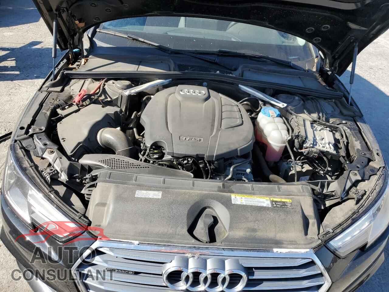 AUDI A4 2018 - WAUDNAF44JN018571