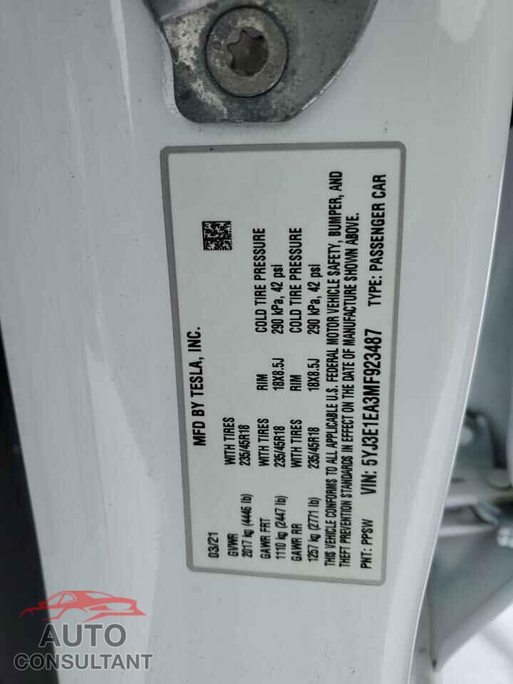 TESLA MODEL 3 2021 - 5YJ3E1EA3MF923487