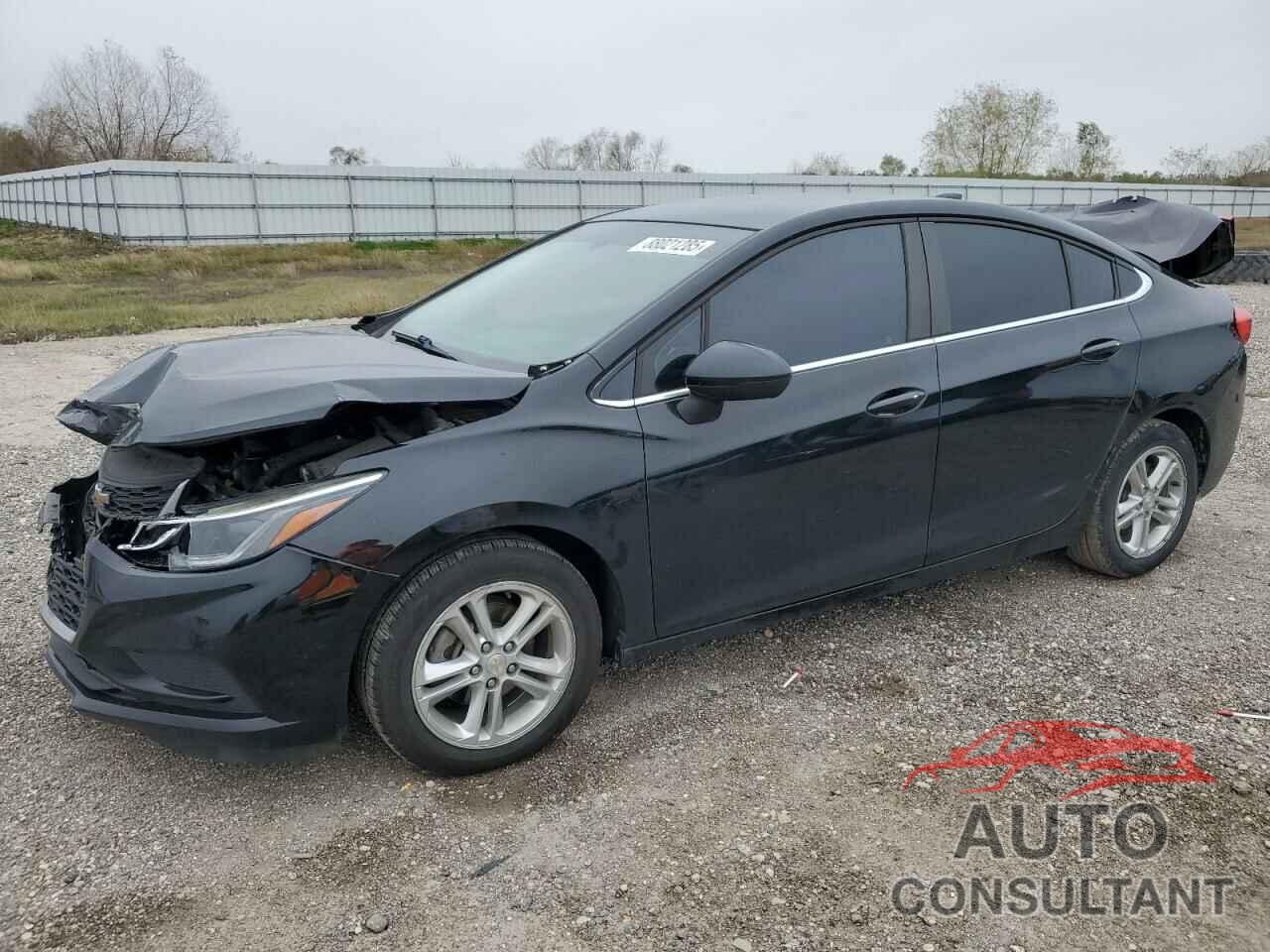 CHEVROLET CRUZE 2018 - 1G1BE5SM8J7124445