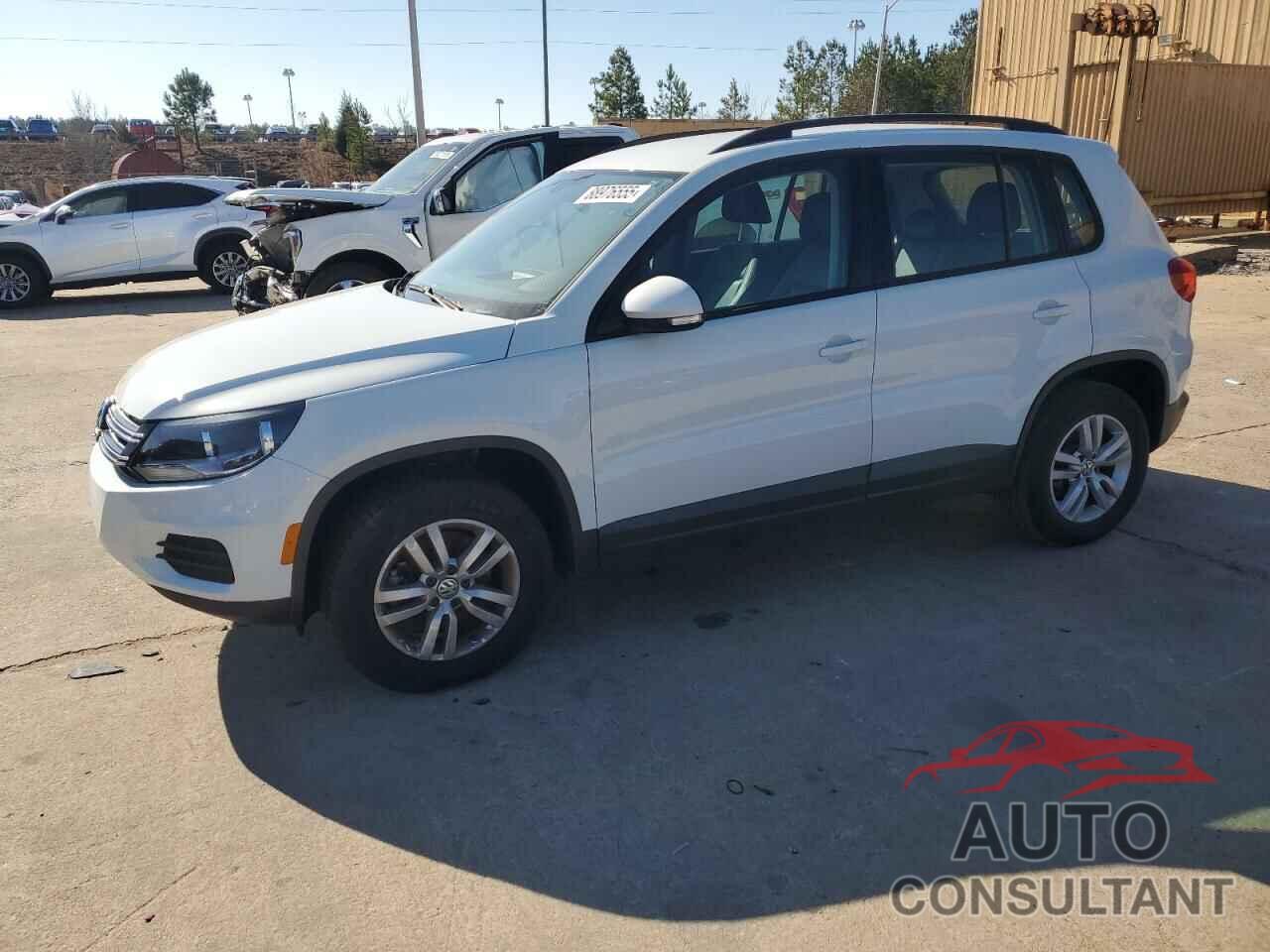 VOLKSWAGEN TIGUAN 2016 - WVGAV7AXXGW607150