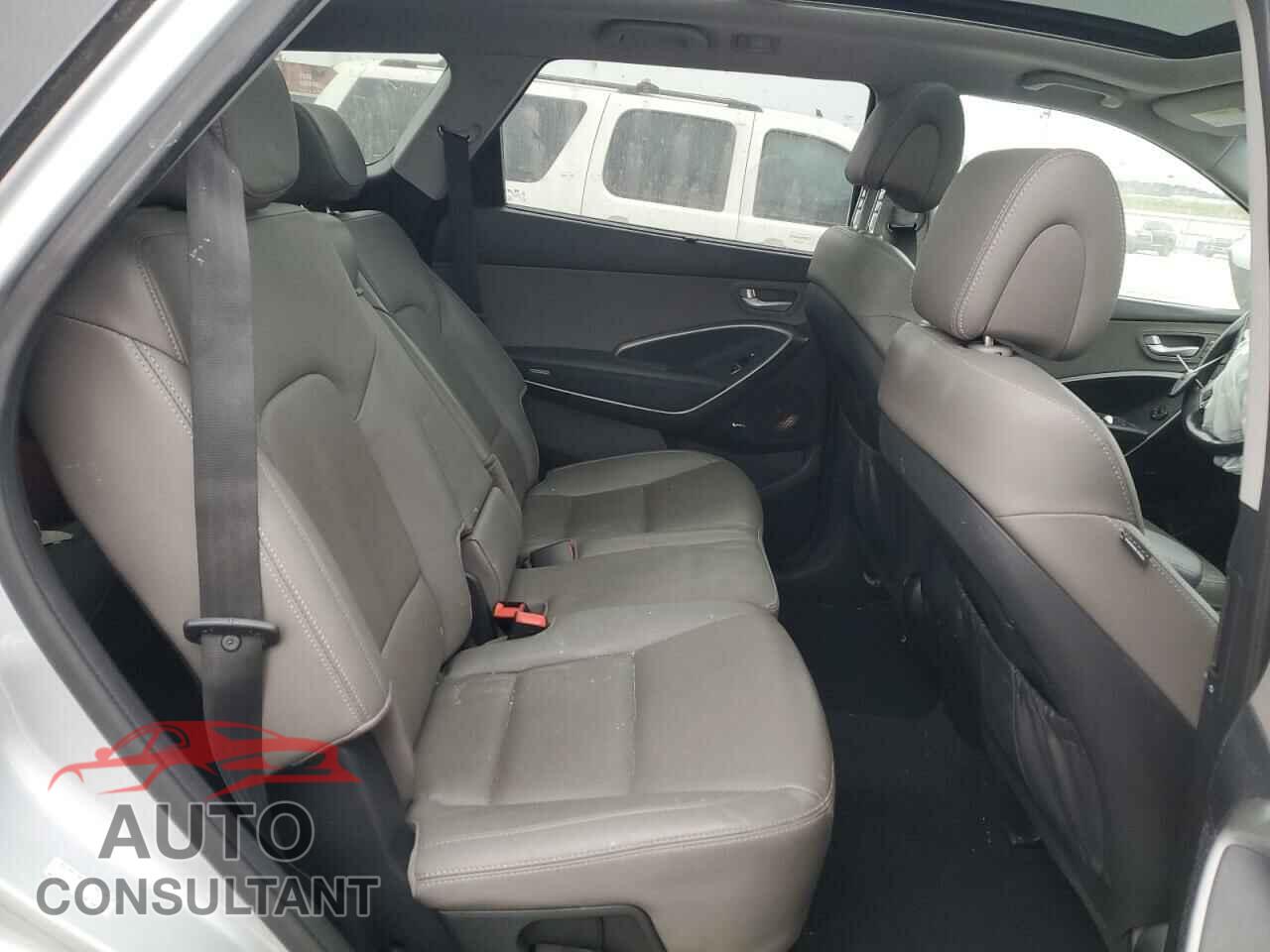 HYUNDAI SANTA FE 2017 - KM8SR4HF0HU242575