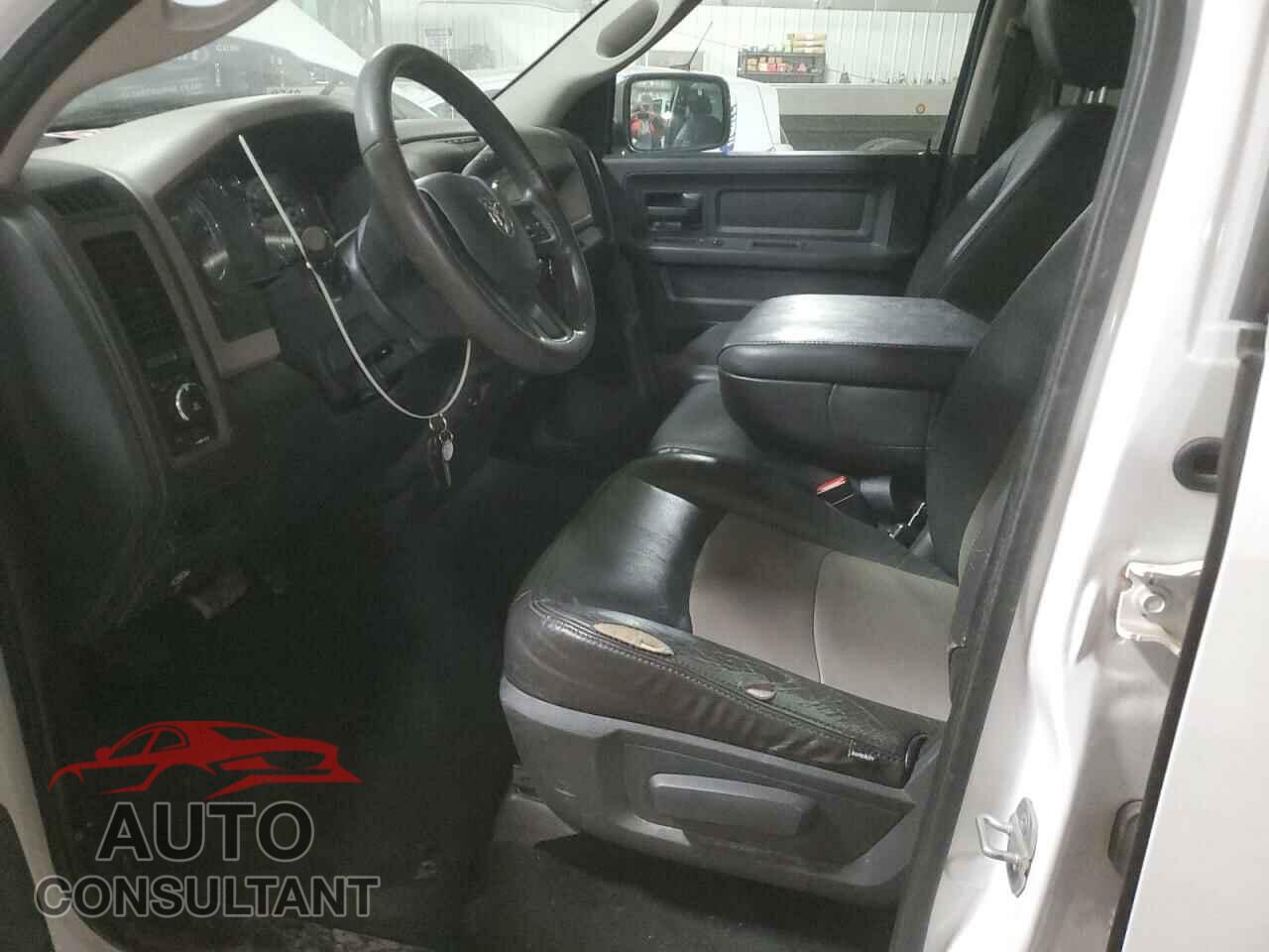 DODGE RAM 1500 2012 - 1C6RD7FT3CS311394