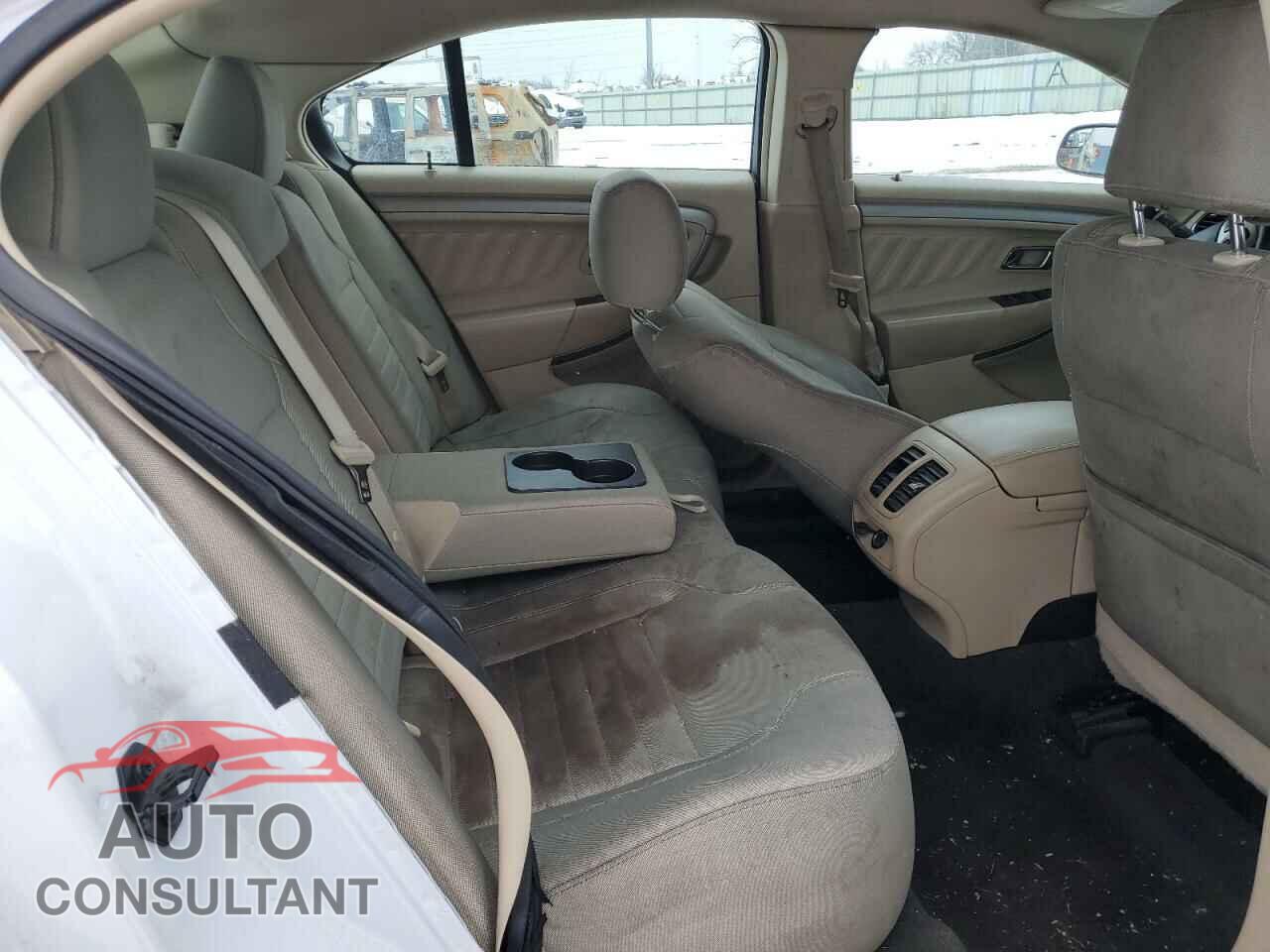 FORD TAURUS 2015 - 1FAHP2D83FG204176
