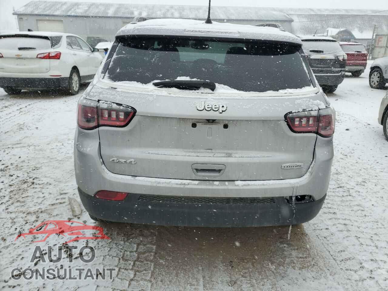 JEEP COMPASS 2018 - 3C4NJDBB7JT192448