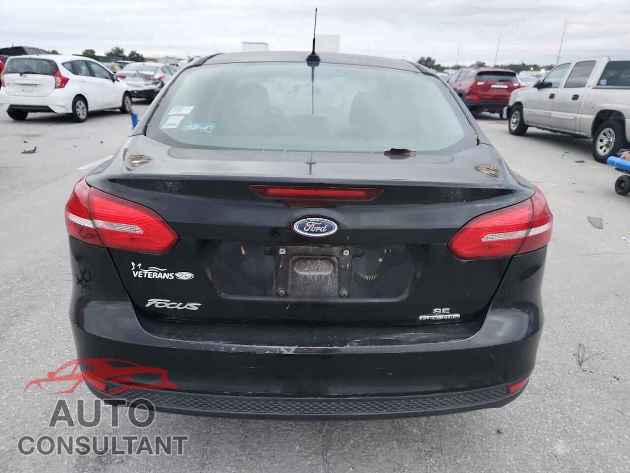FORD FOCUS 2016 - 1FADP3F26GL207367