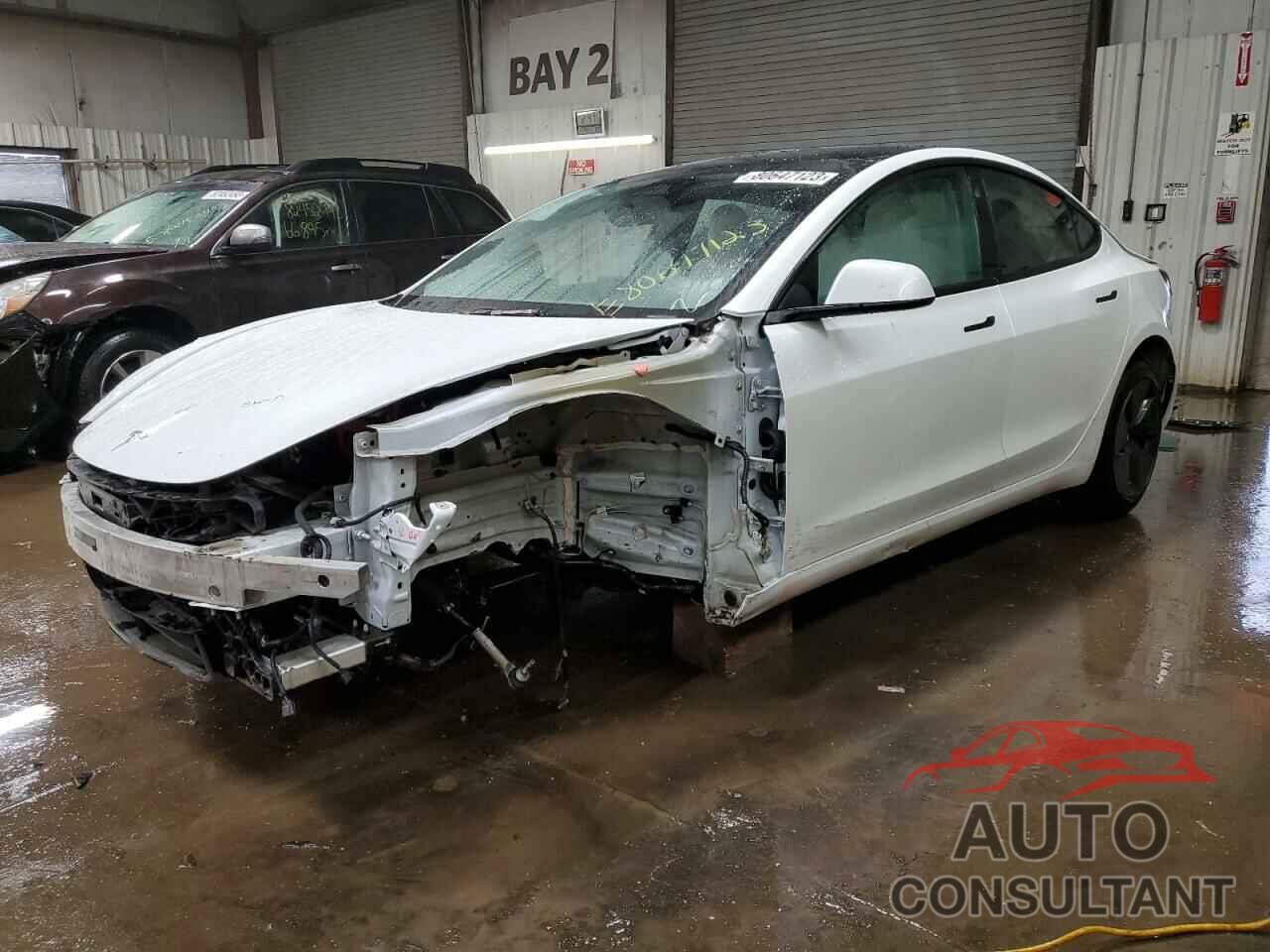 TESLA MODEL 3 2022 - 5YJ3E1EA5NF302589
