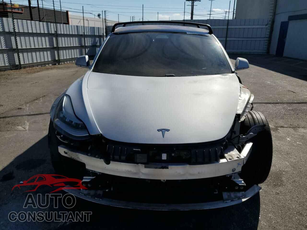 TESLA MODEL 3 2018 - 5YJ3E1EA3JF040727