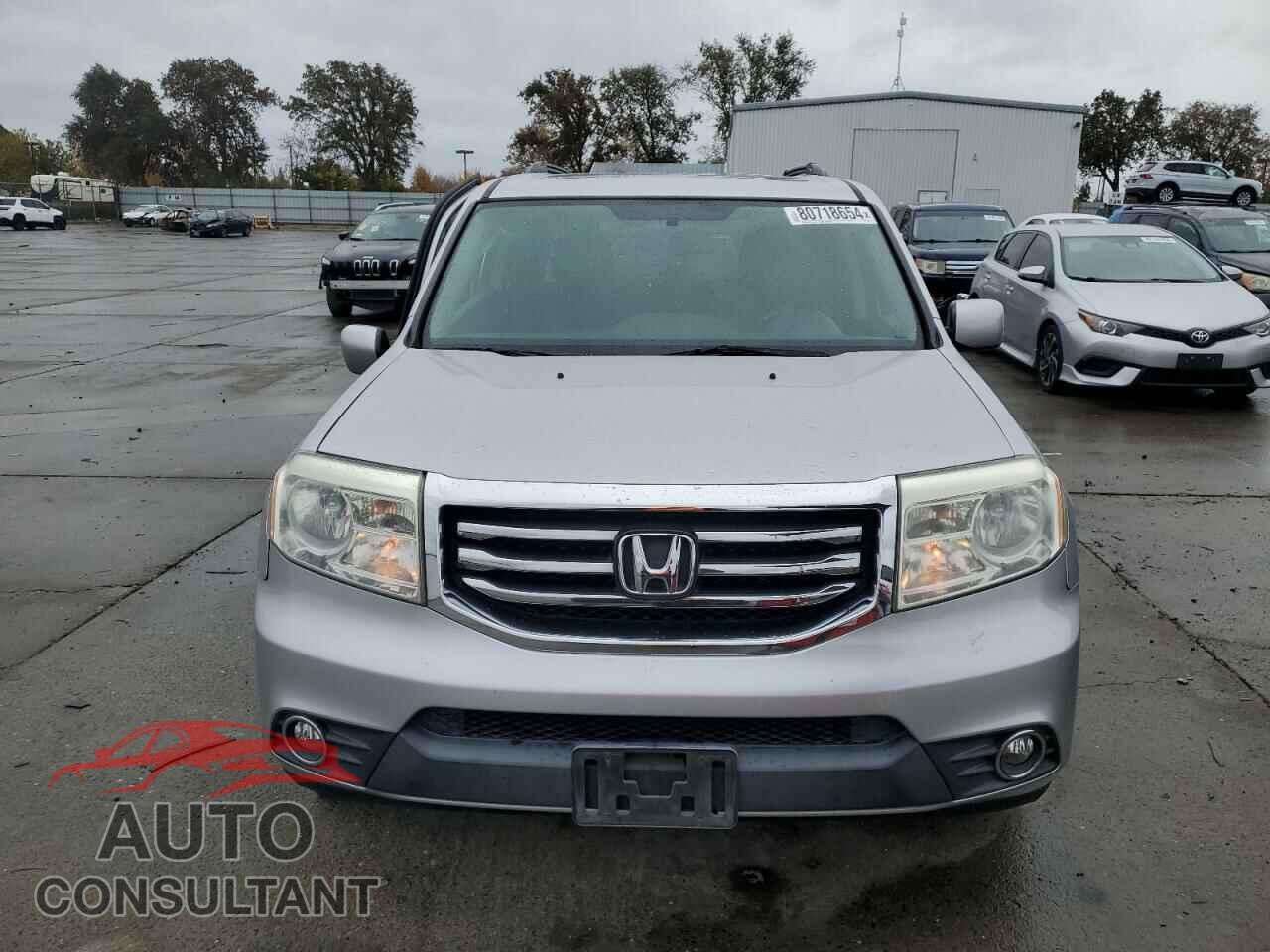 HONDA PILOT 2013 - 5FNYF3H50DB018301