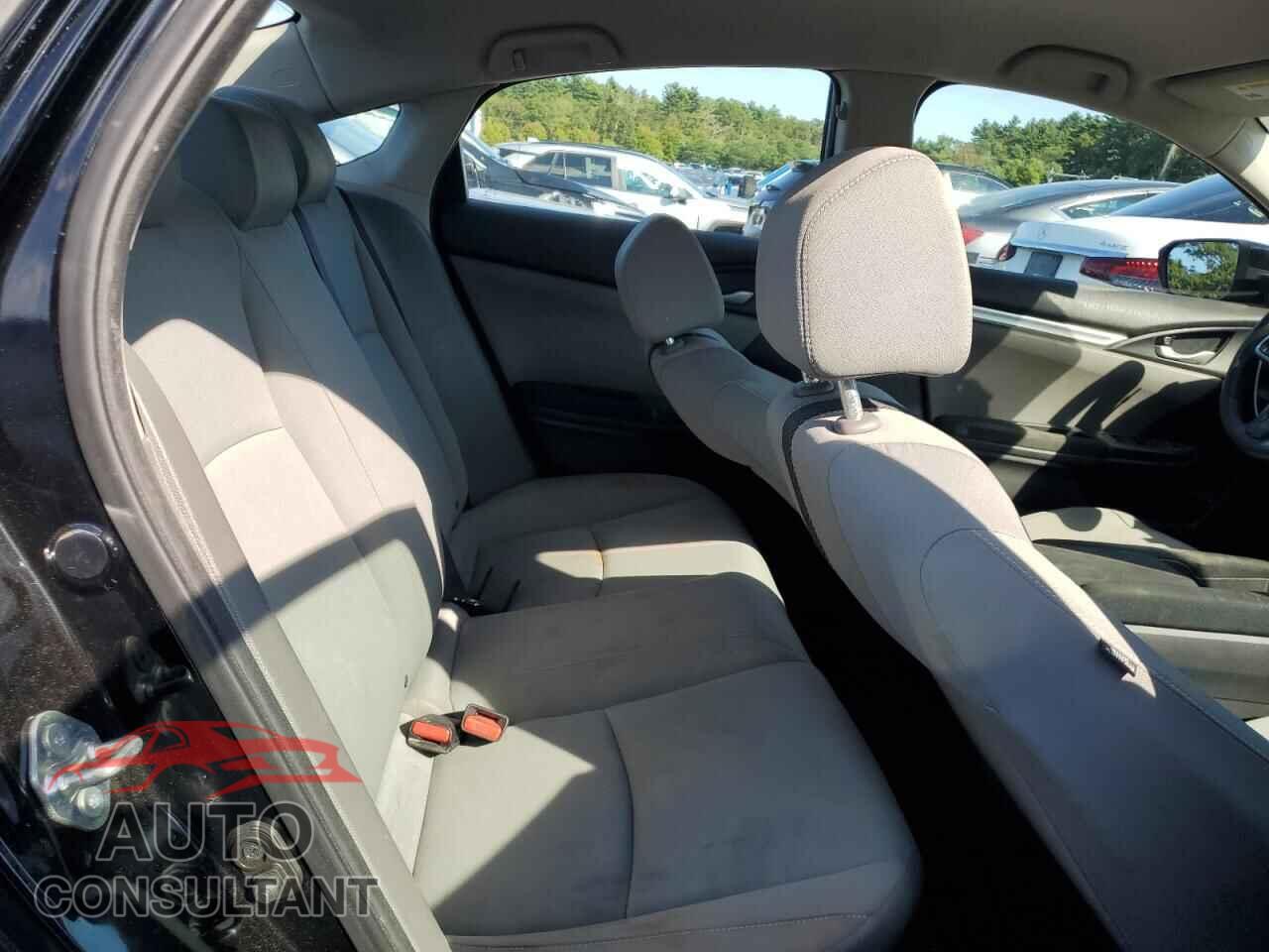 HONDA CIVIC 2019 - 2HGFC2F67KH576063