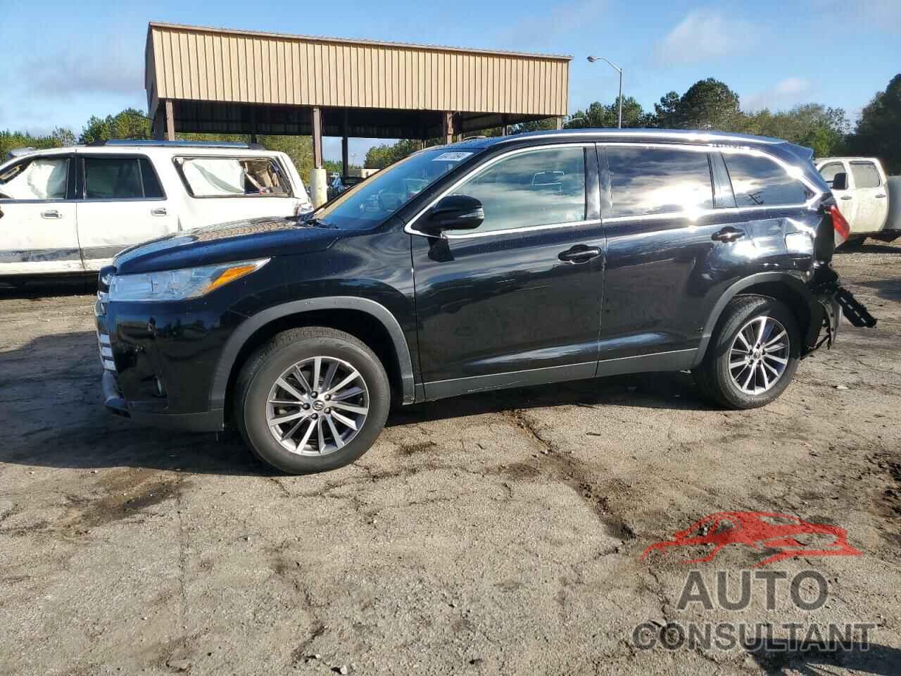 TOYOTA HIGHLANDER 2019 - 5TDKZRFH0KS558012