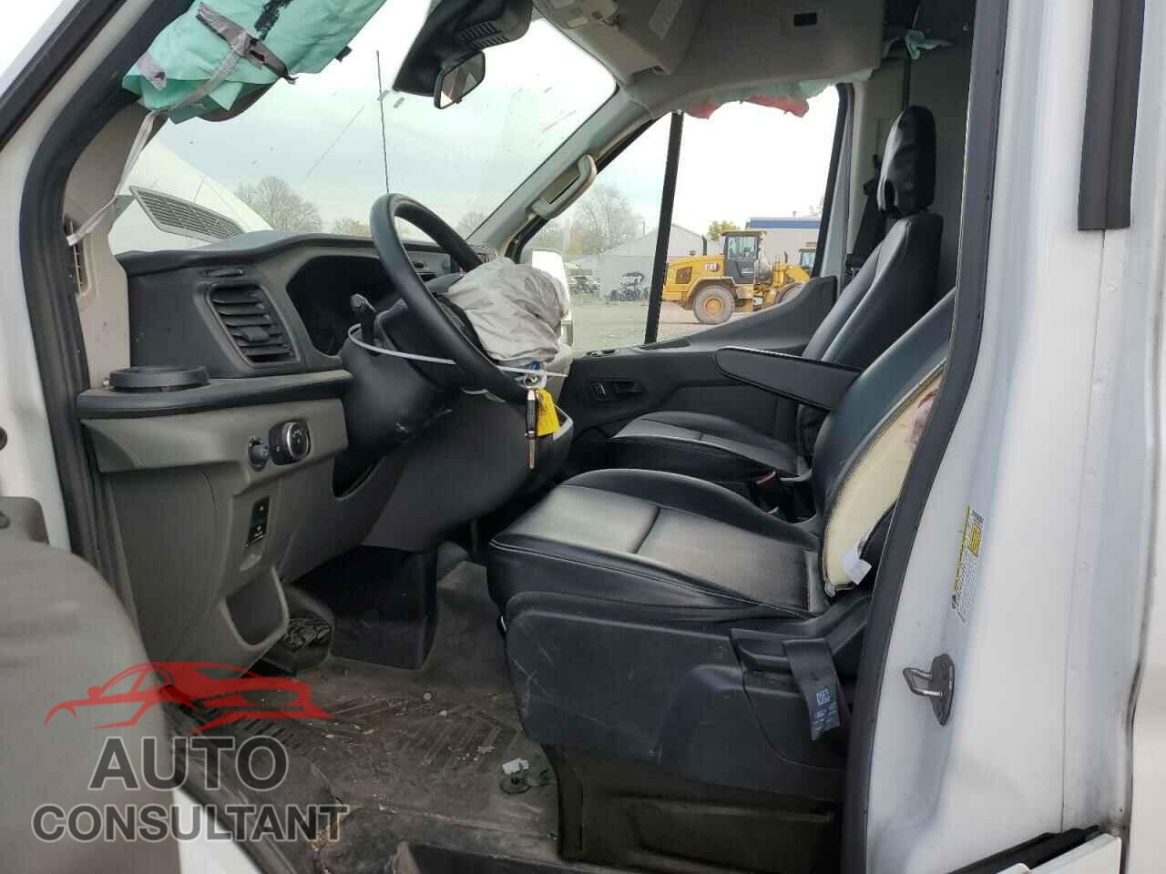 FORD TRANSIT 2023 - 1FTBR2C8XPKA42105