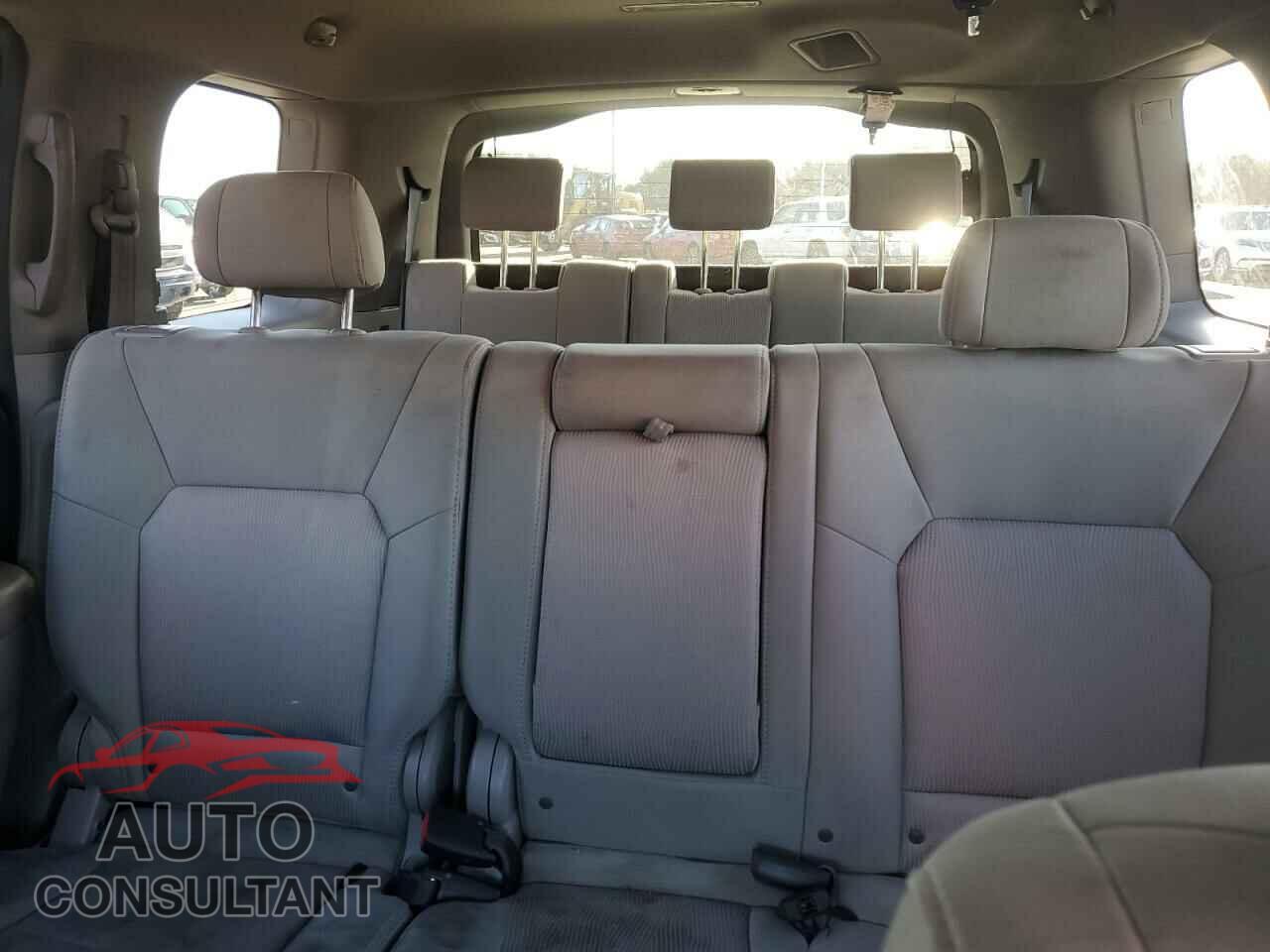 HONDA PILOT 2011 - 5FNYF4H40BB031978