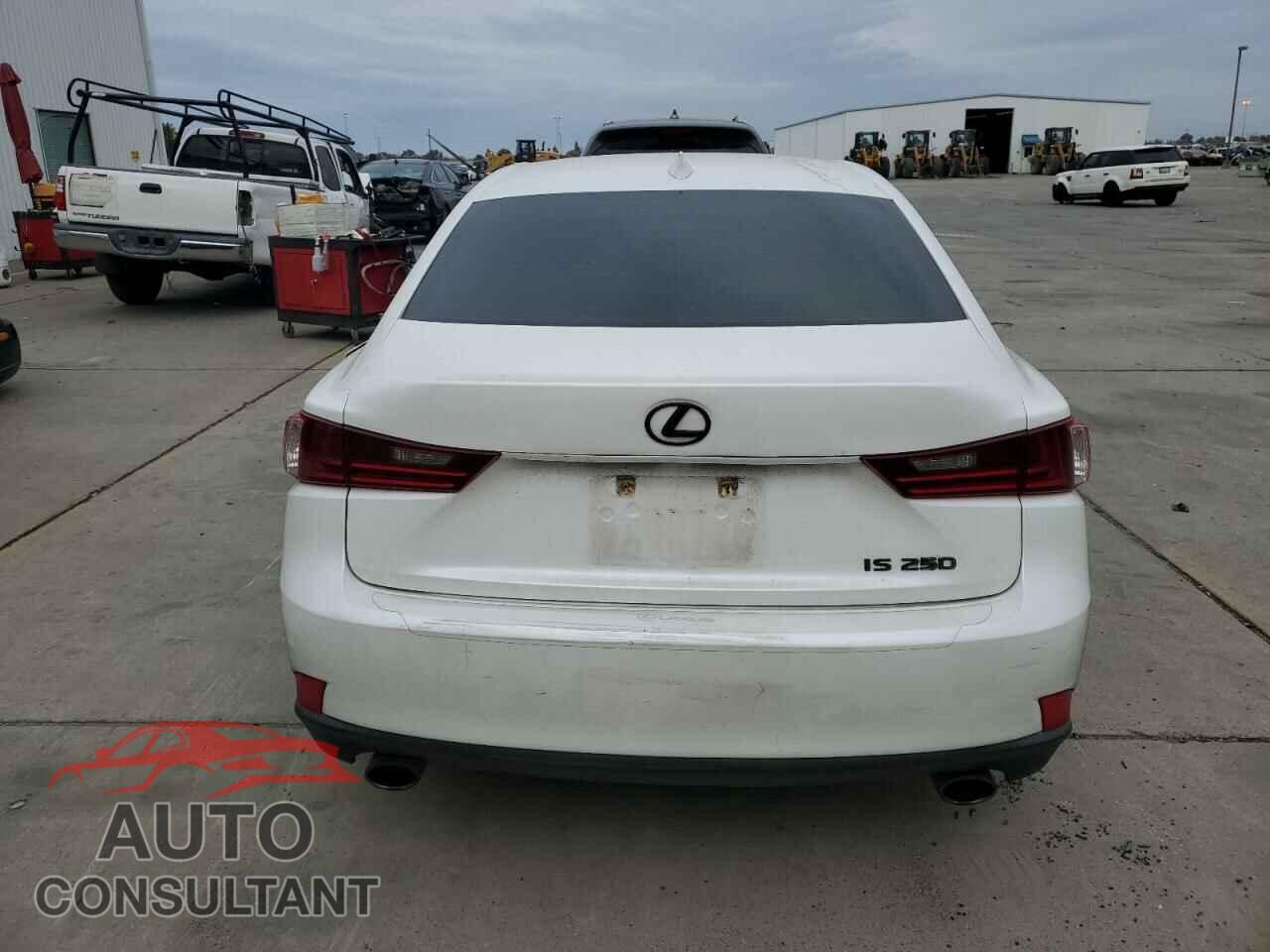 LEXUS IS 2014 - JTHBF1D28E5006341