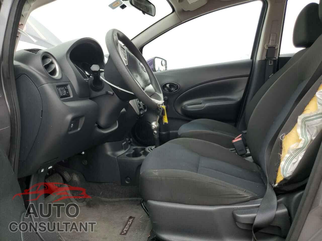 NISSAN VERSA 2017 - 3N1CE2CP3HL361145