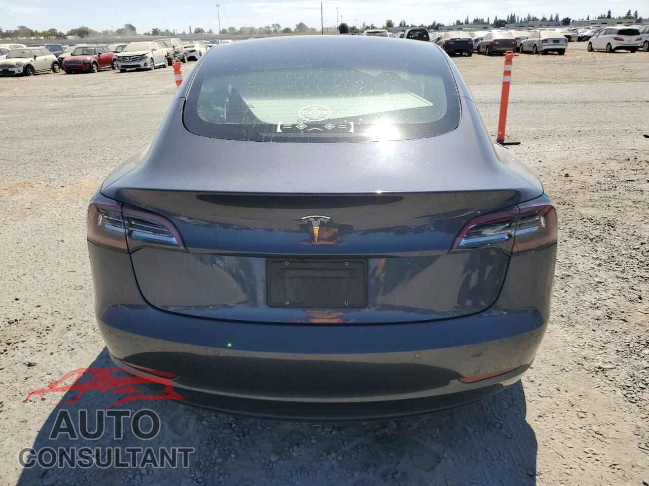 TESLA MODEL 3 2021 - 5YJ3E1EA8MF996113