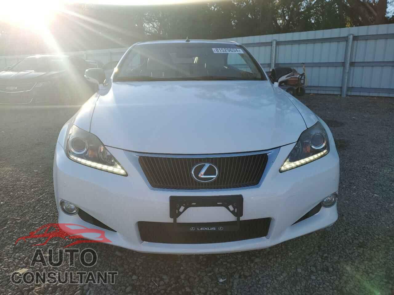 LEXUS IS 2013 - JTHFF2C26D2527499