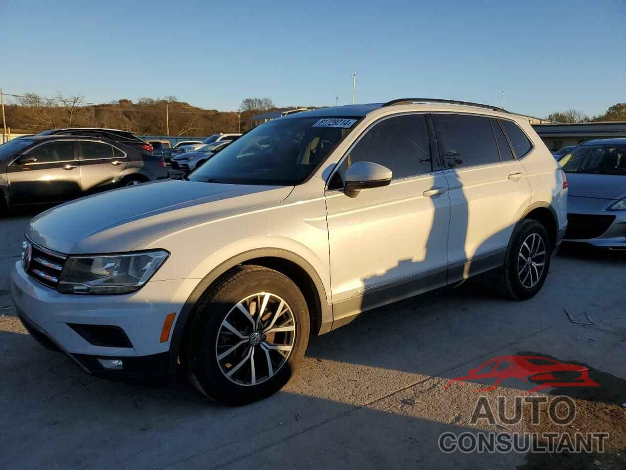 VOLKSWAGEN TIGUAN 2018 - 3VV3B7AXXJM019022