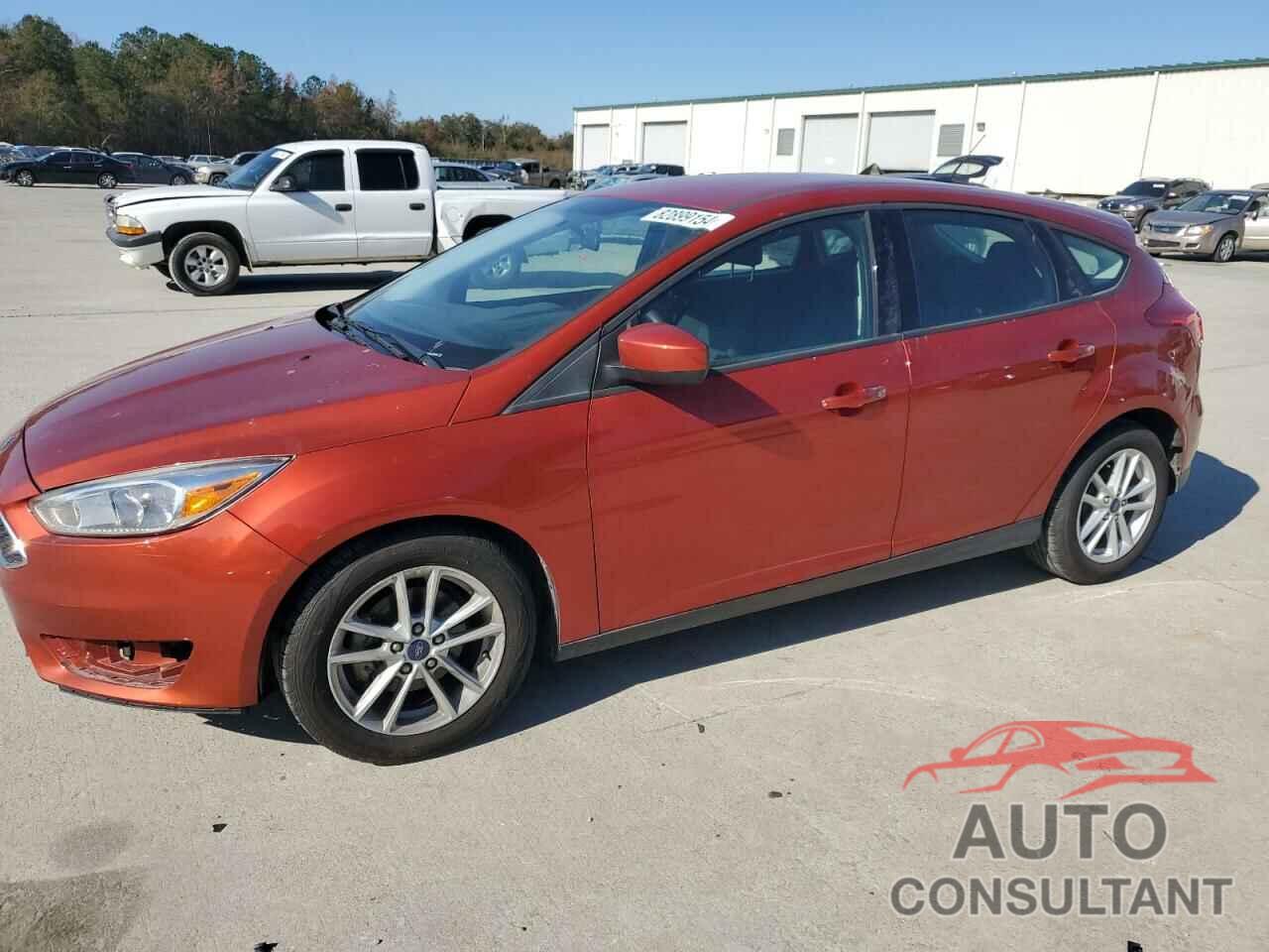 FORD FOCUS 2018 - 1FADP3K2XJL255435