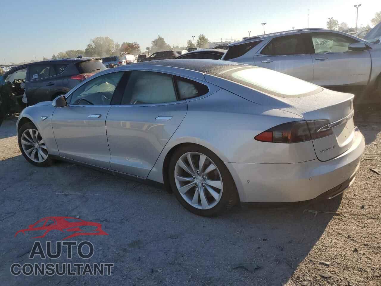 TESLA MODEL S 2015 - 5YJSA1H43FF091844