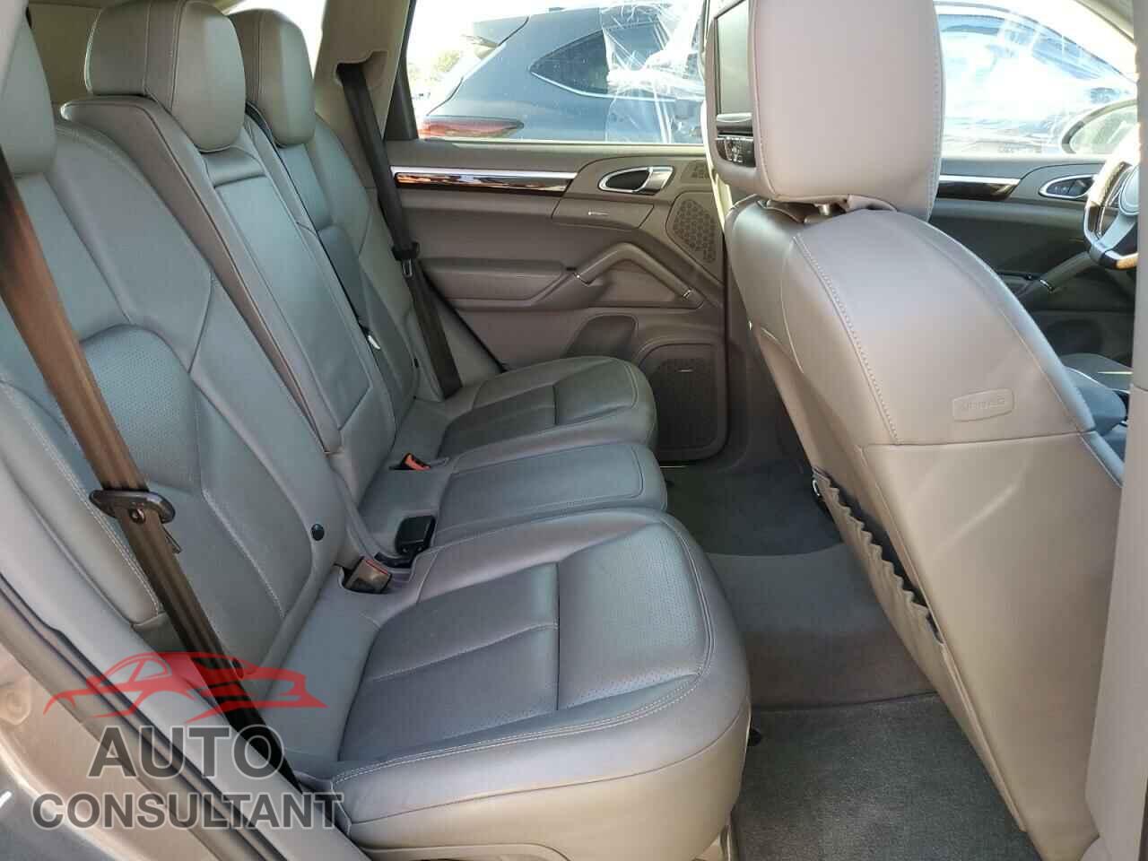 PORSCHE CAYENNE 2012 - WP1AE2A21CLA92870