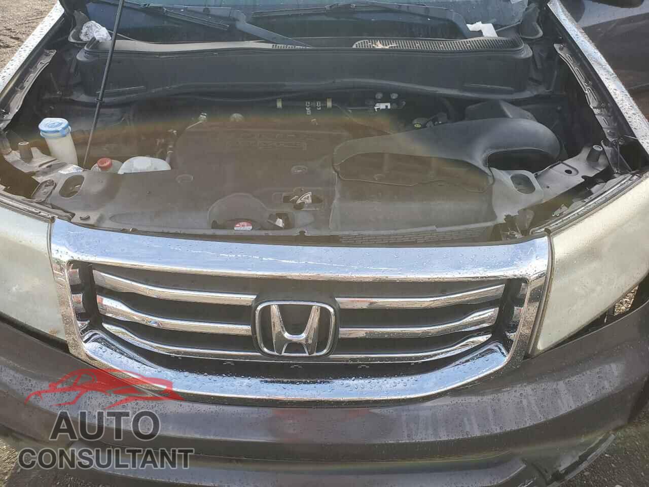 HONDA PILOT 2013 - 5FNYF4H4XDB071567