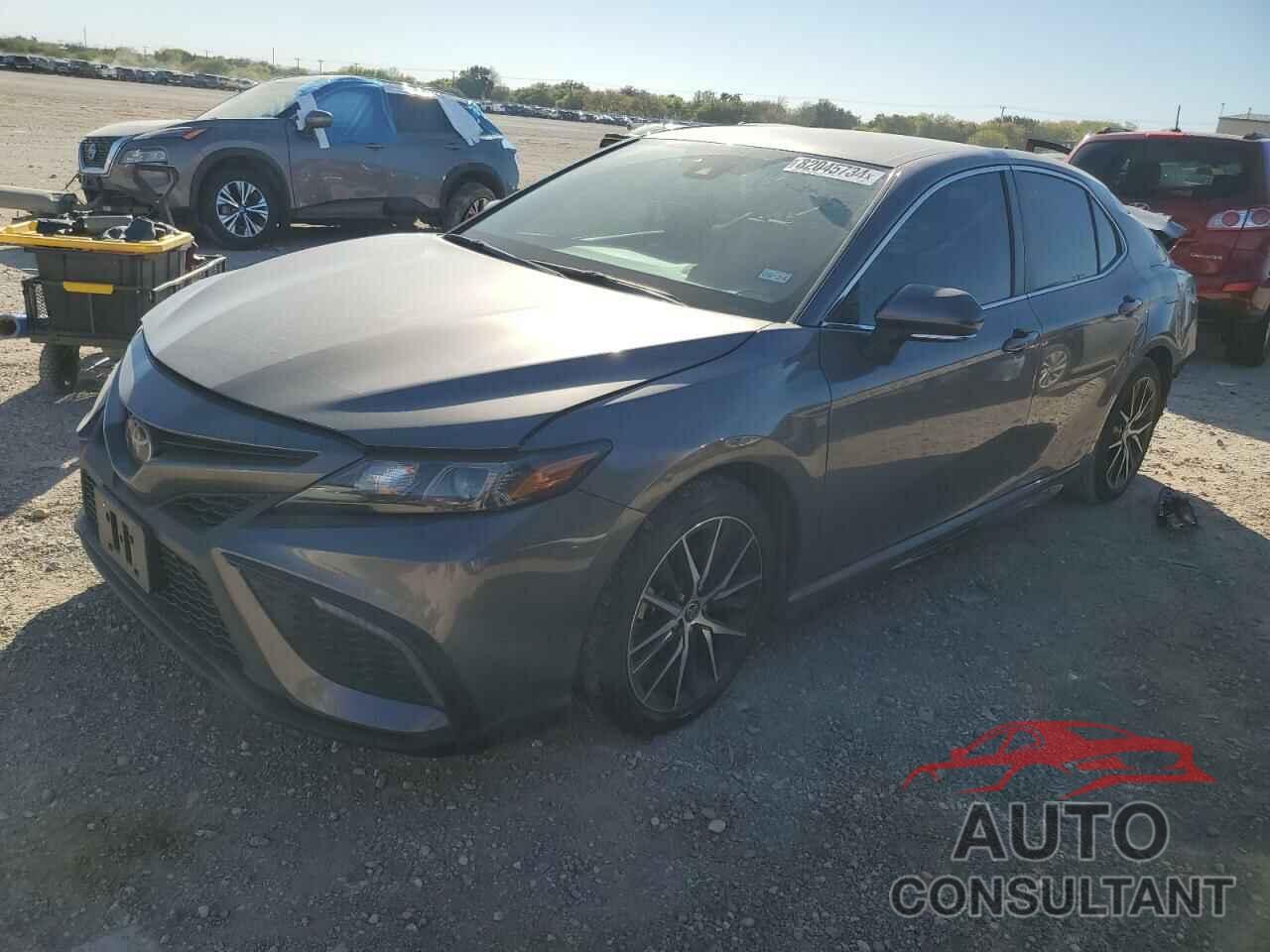 TOYOTA CAMRY 2022 - 4T1G11AK8NU060427