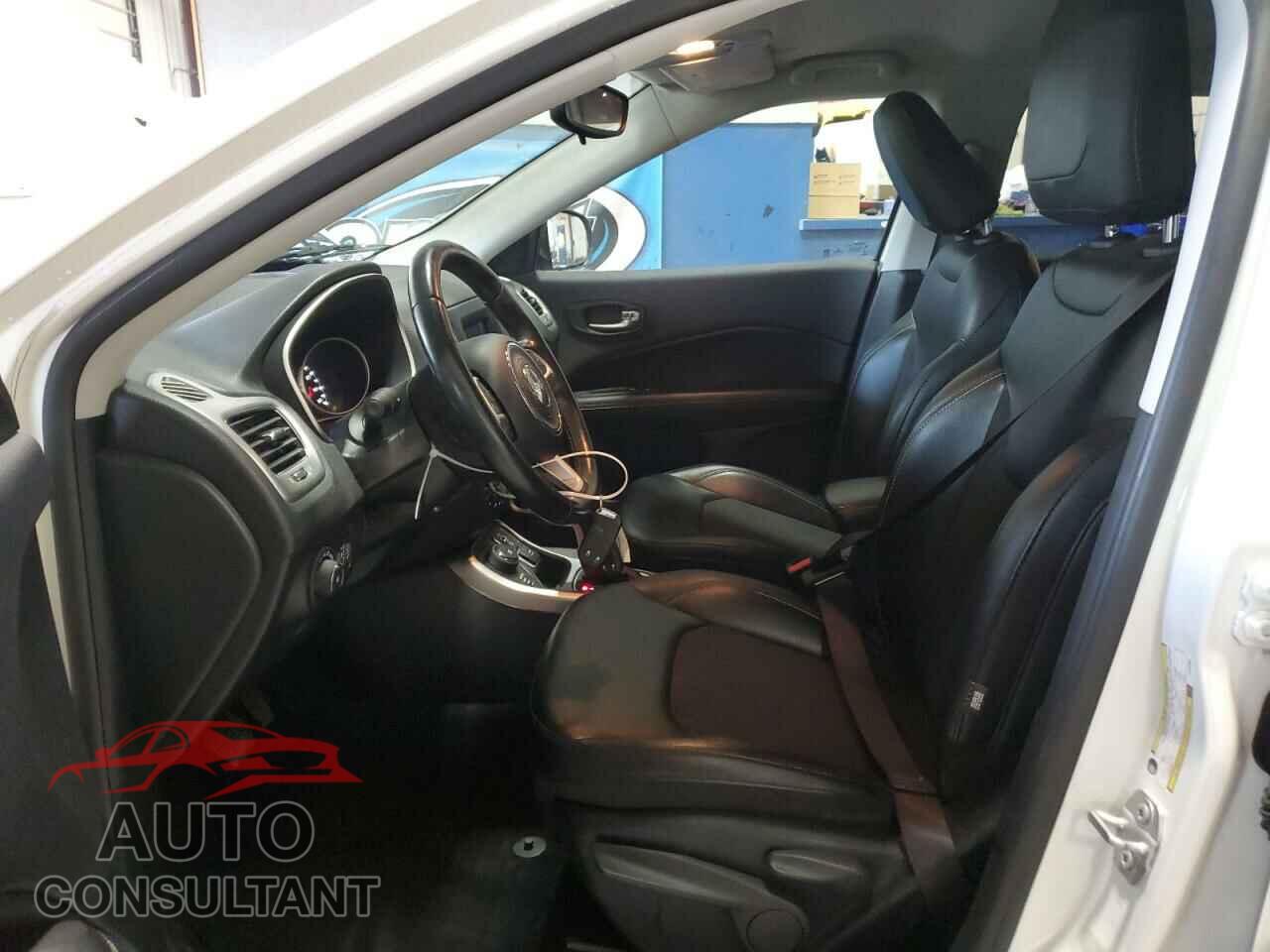 JEEP COMPASS 2020 - 3C4NJDBB5LT132333