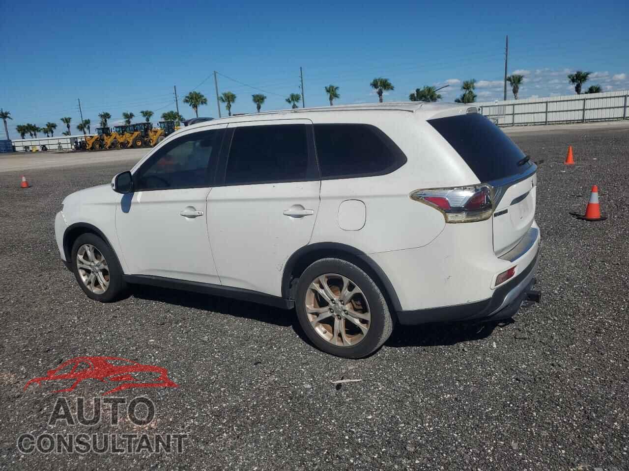 MITSUBISHI OUTLANDER 2015 - JA4AD3A36FZ005723