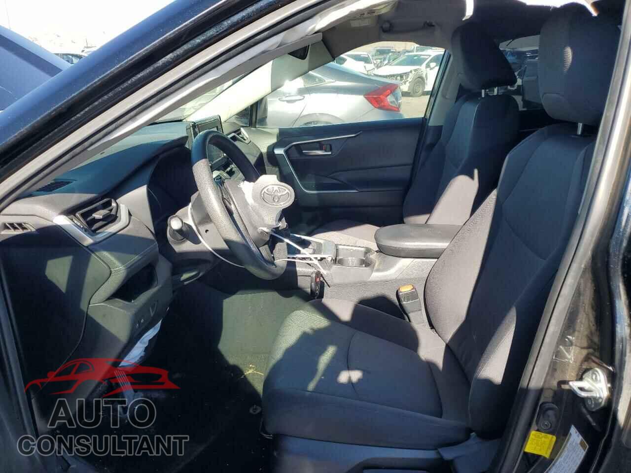 TOYOTA RAV4 2019 - JTMP1RFV5KD011784