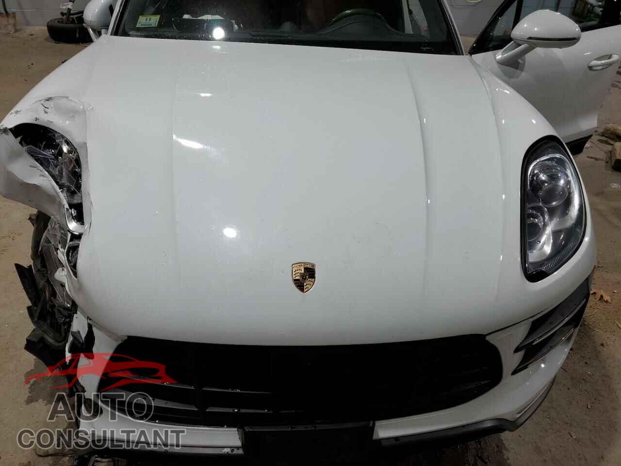 PORSCHE MACAN 2016 - WP1AF2A55GLB92502
