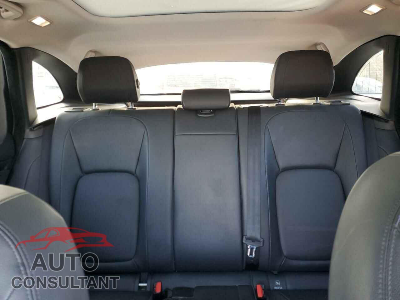 JAGUAR F-PACE 2017 - SADCJ2BV3HA048083