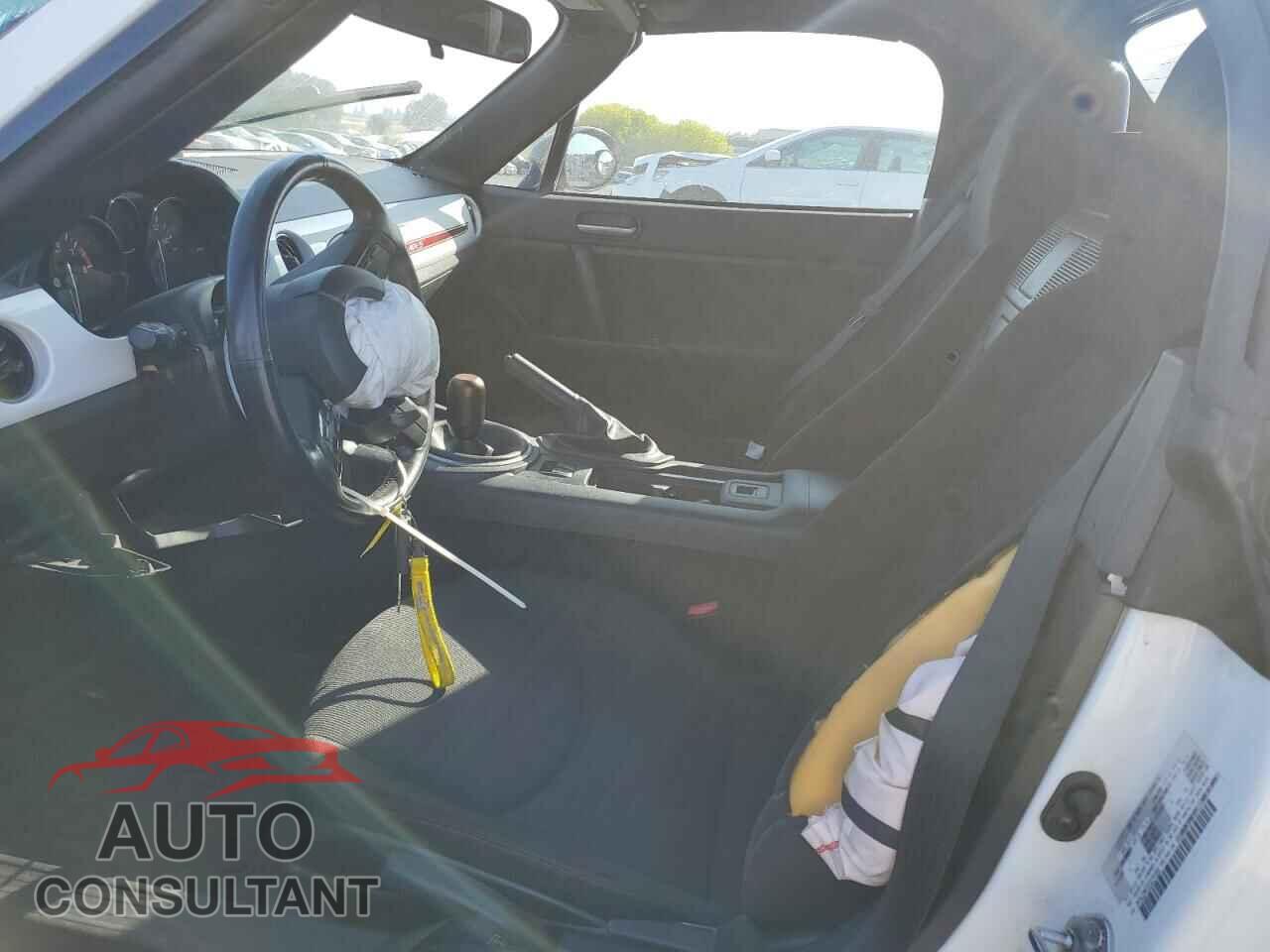 MAZDA MX5 2013 - JM1NC2MF2D0231558