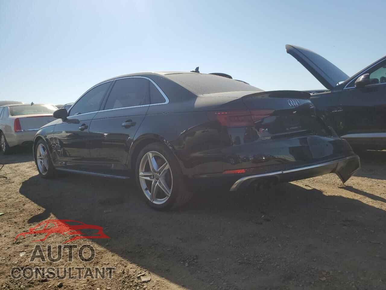 AUDI S4/RS4 2018 - WAUB4AF40JA111220
