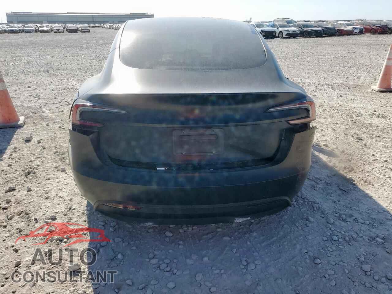 TESLA MODEL 3 2024 - 5YJ3E1EB8RF733832