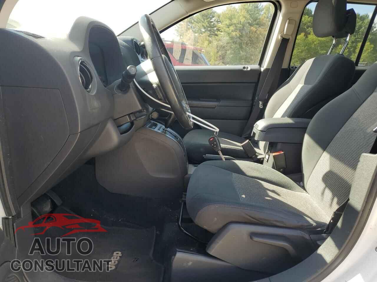 JEEP COMPASS 2011 - 1J4NF1FB7BD193949