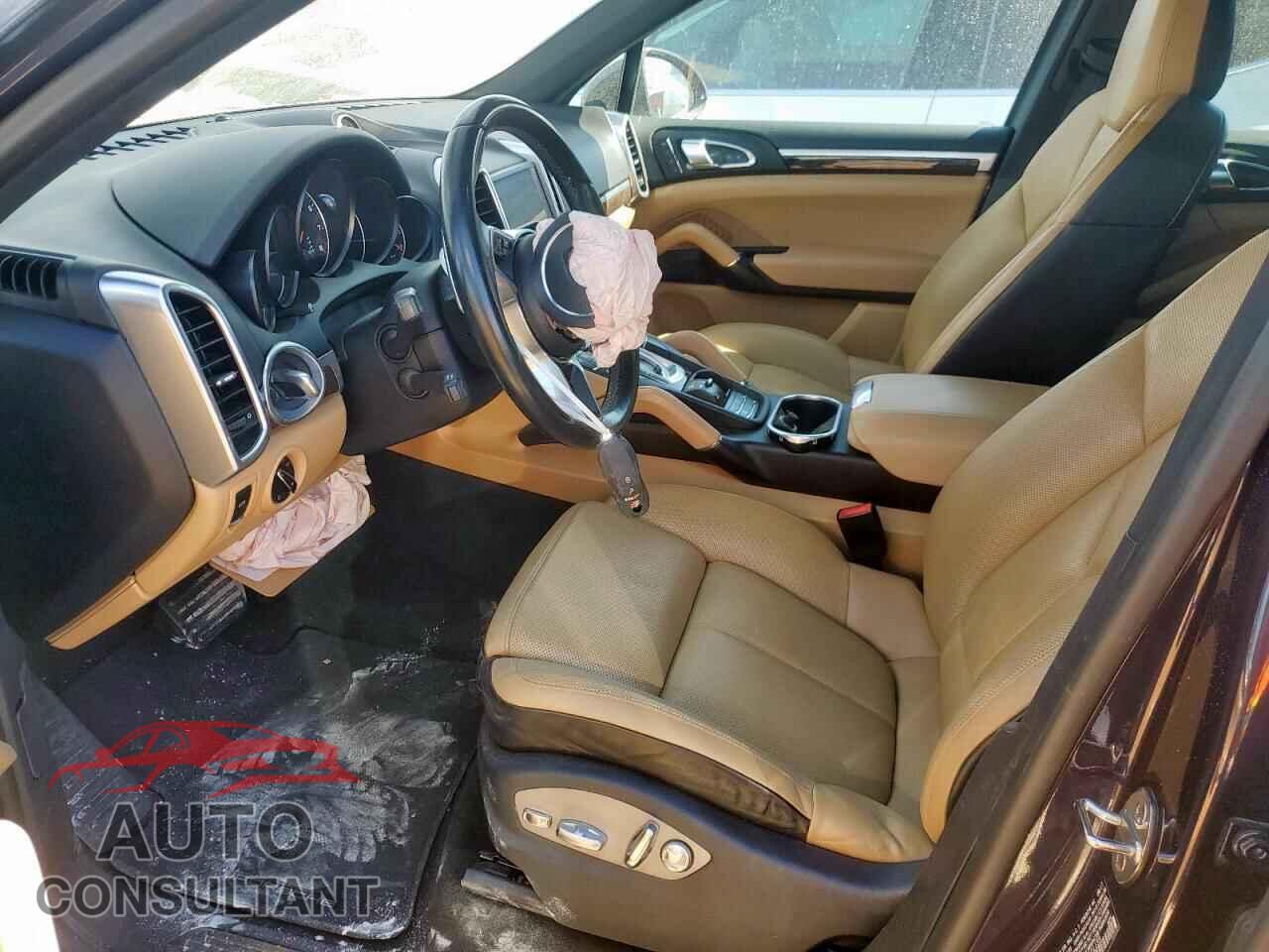 PORSCHE CAYENNE 2018 - WP1AA2A25JKA01159