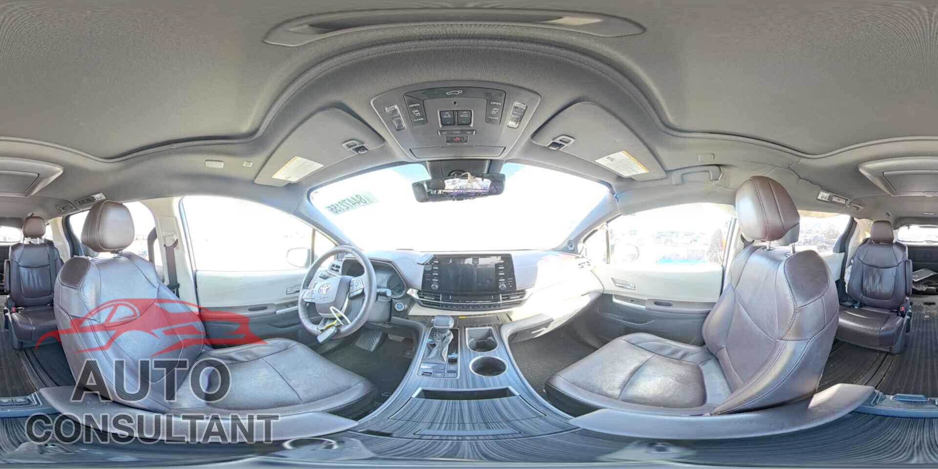 TOYOTA SIENNA 2021 - 5TDESKFC2MS037518
