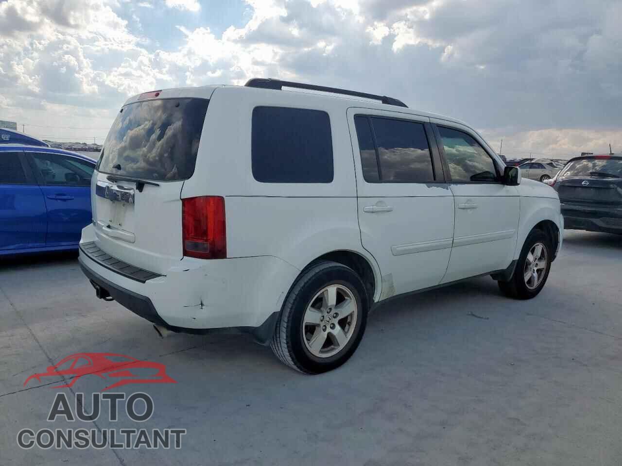 HONDA PILOT 2011 - 5FNYF3H54BB025474