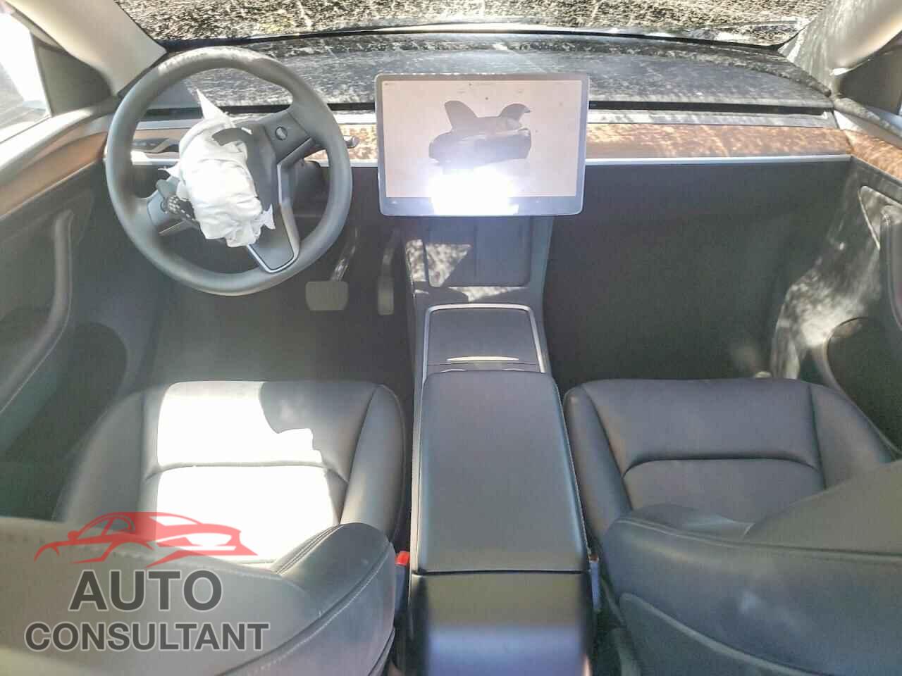 TESLA MODEL Y 2024 - 7SAYGDED6RF124308