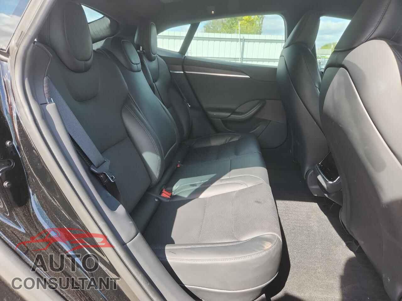 TESLA MODEL S 2023 - 5YJSA1E50PF499975