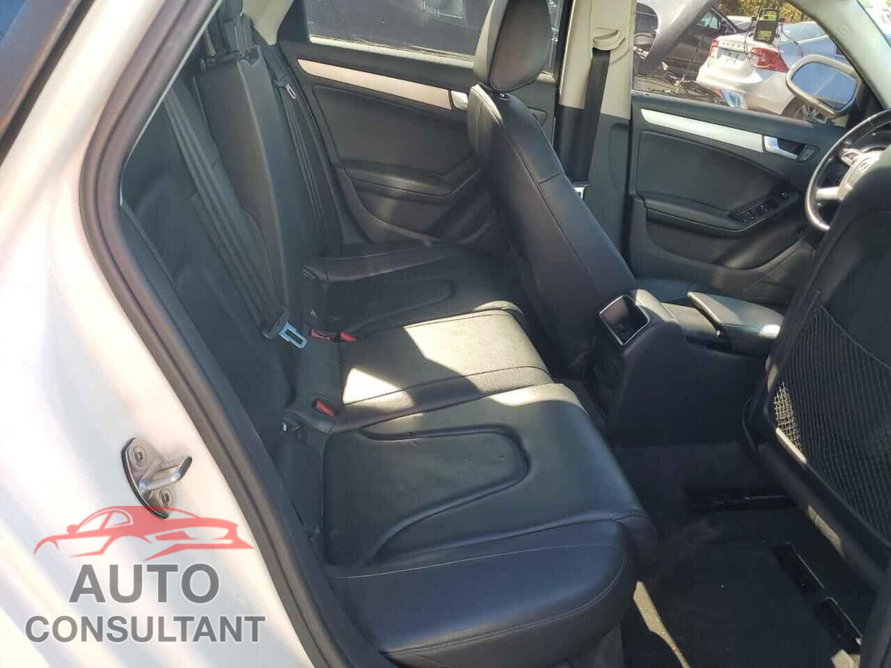 AUDI A4 2011 - WAUBFAFL8BA087123